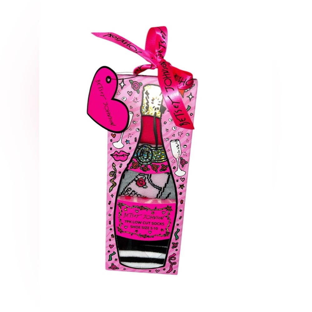 ❌SALE❌Betsey Johnson 7 Pair Pack Low Cut Bubbly Socks. NIB